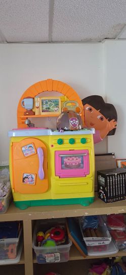 Dora Explorer Kitchen