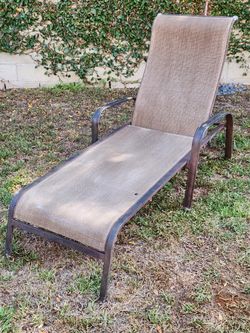Chaise Lounge