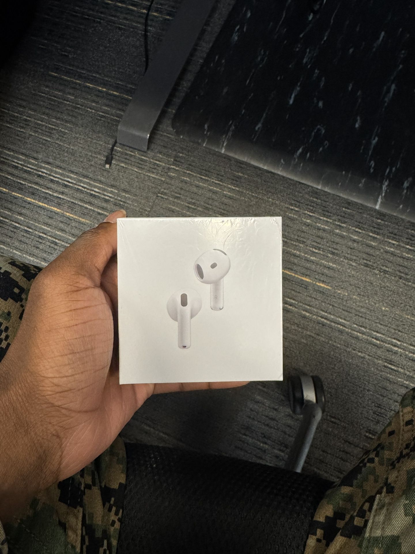 NEW AIRPODS 4th Generation ( Active Noise Cancellation)
