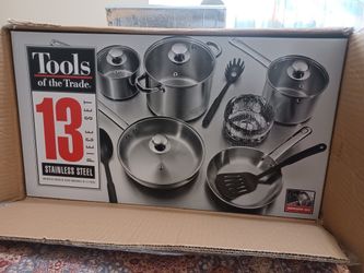 COOKWARE SET.