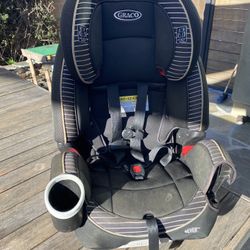 Graco 4EVER DLX 4-in-1 Car Seat