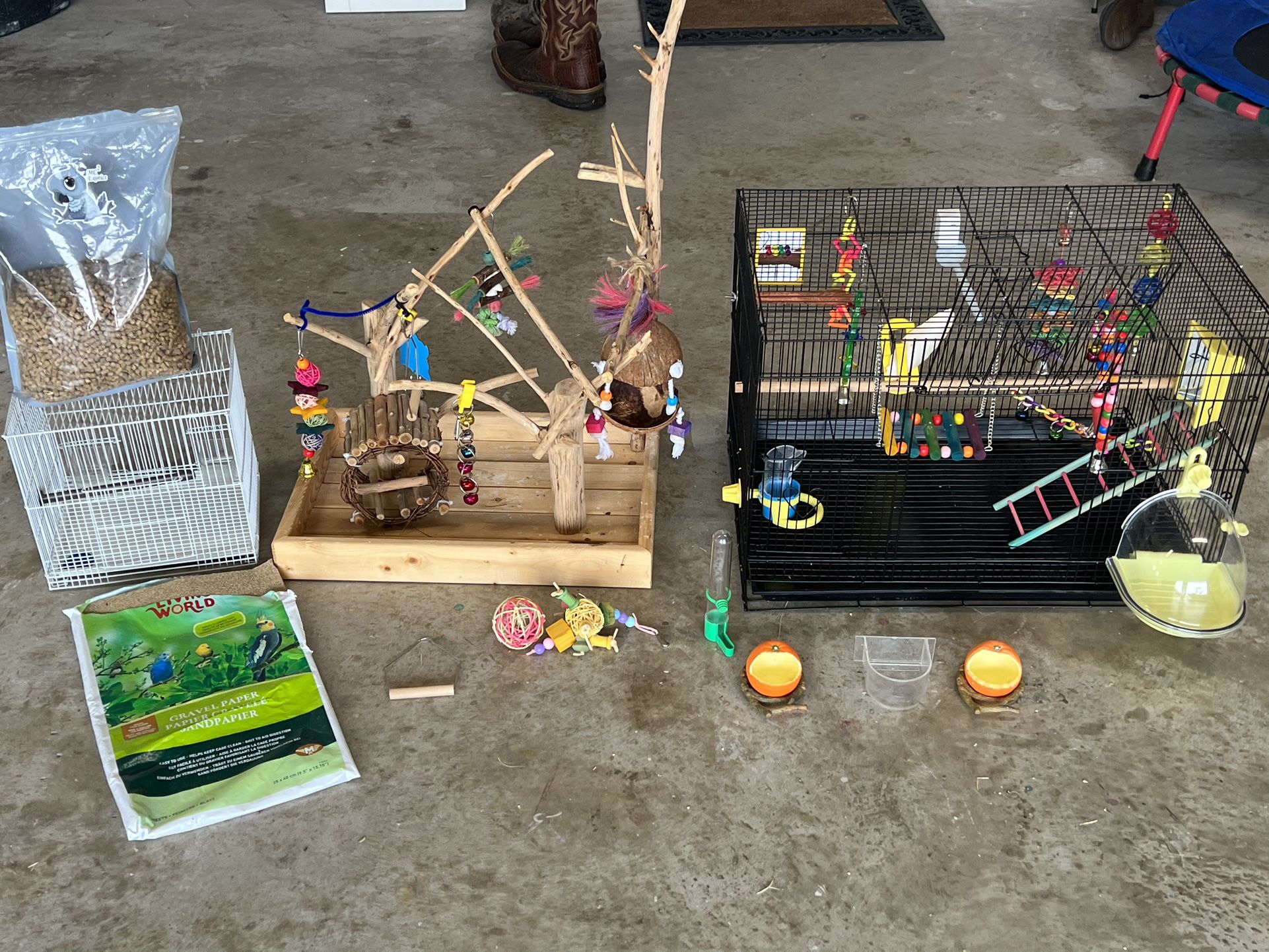 Bird Cages/Playground & Accessories