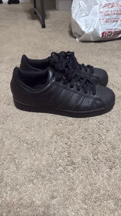 Black Adidas Superstar