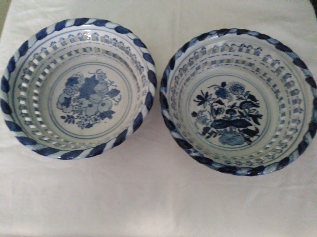 Vintage decorative porcelain Bowl.. Woodland Hills,Ca.