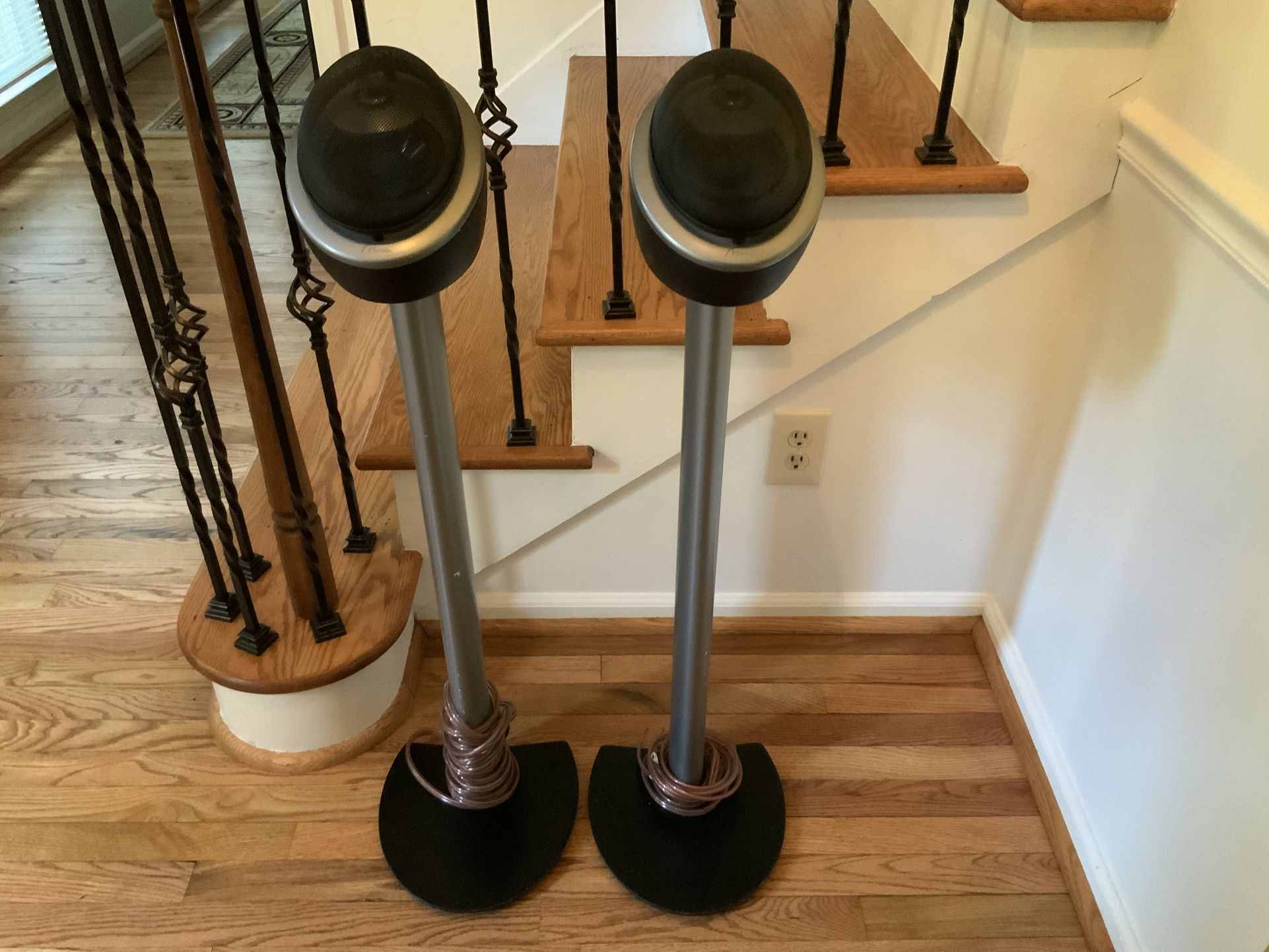 MIRAGE OMNIPOLAR OS1PB-1 Omnisat Front Left/ Right Speakers with Stands- Pair