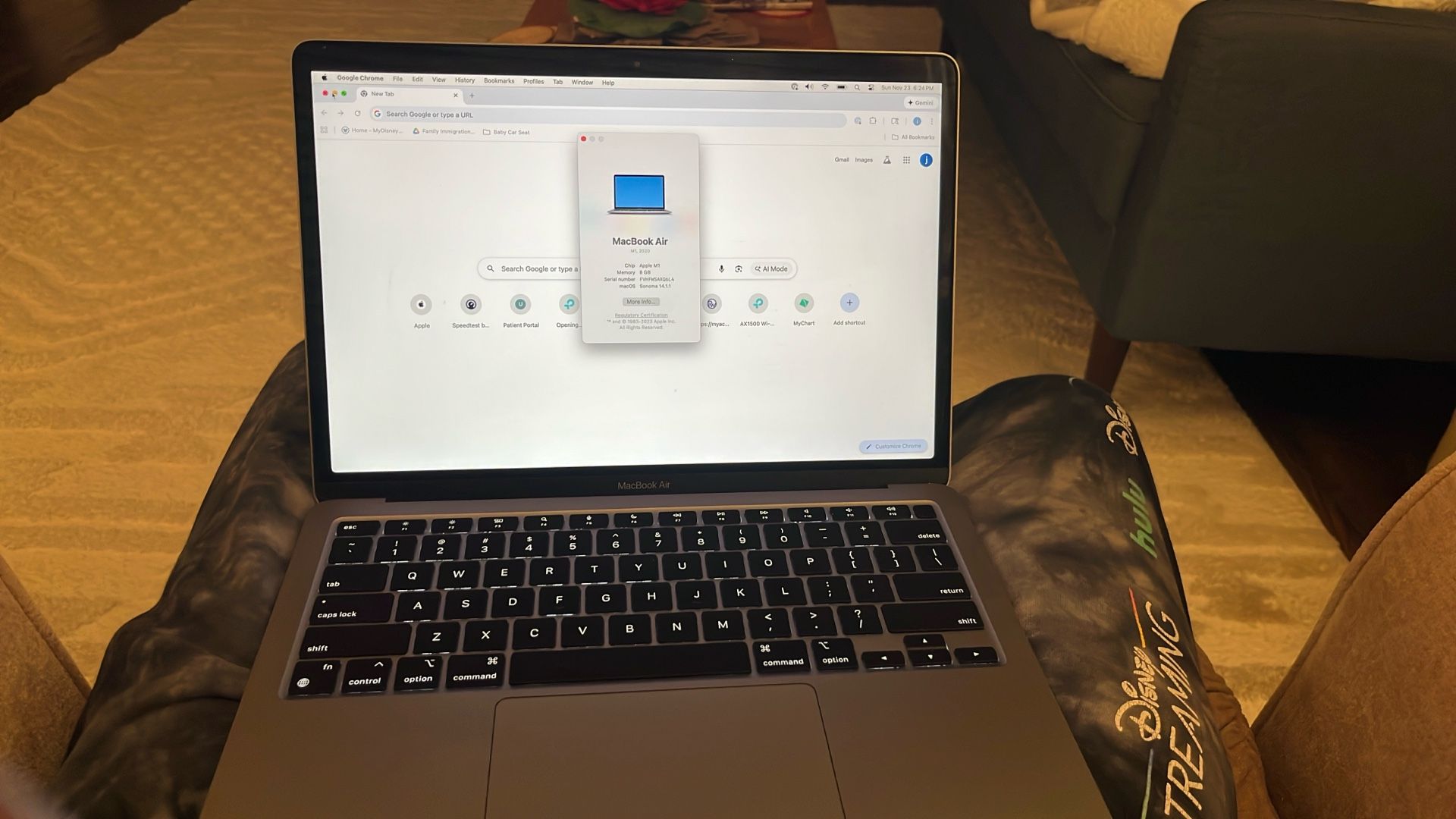 Apple Air M1 8GB 256 GB - Like New