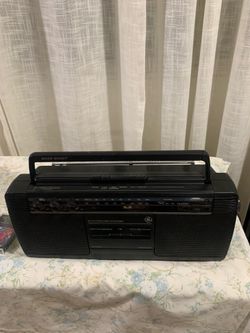 Vintage General Electric boombox radio and cassette work