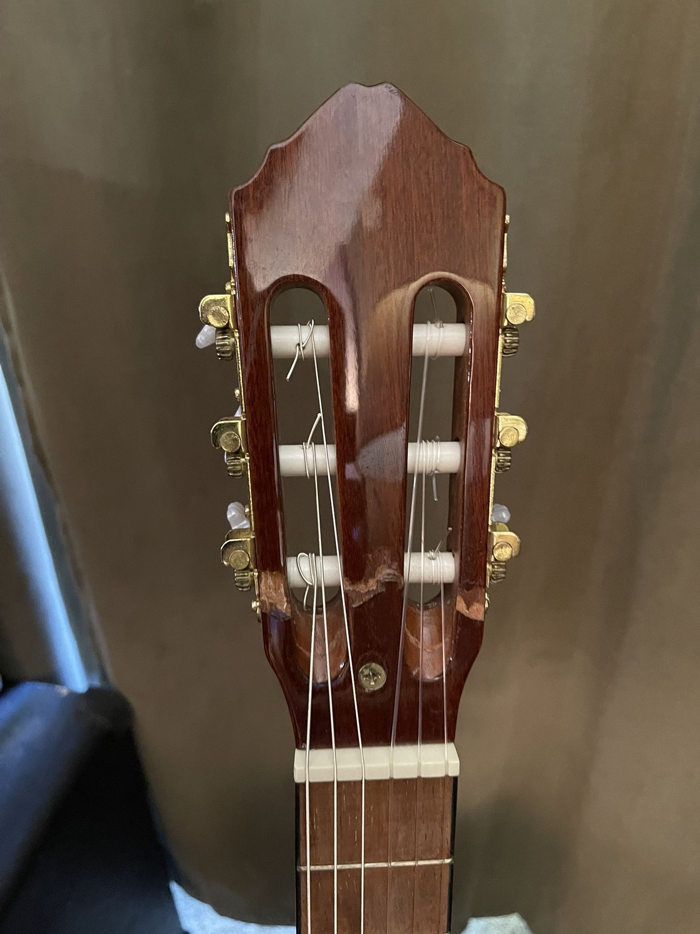 Lucero Classical Guitar