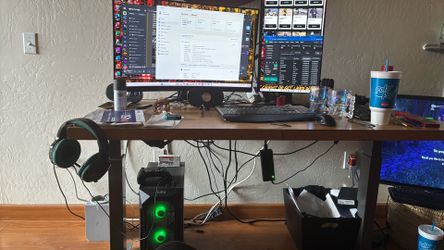 Entire gaming computer set up