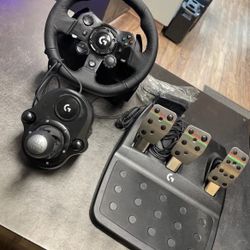 Logitech G923 + Driving Force Shifter