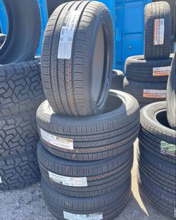 225/50/17 Llantas Hankook 