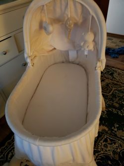Baby bassinet 
