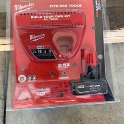Milwaukee M12 REDLITHIUM XC4.0 battery and charger kit