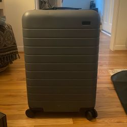 Away - Bigger Carry On - Gray