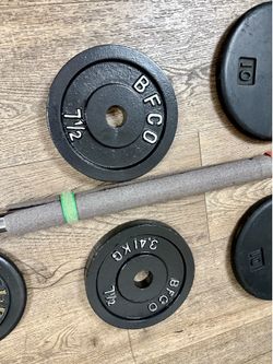 7 ft Standard Steel VINTAGE Bar With  Cast Iron Weight Plates:25s, 10s, 7.5s, 5s & 2.5 lbs (Total: 125 lbs)