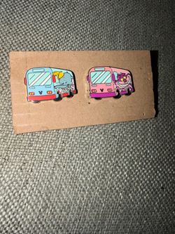 Cheshire Cat & Dumbo Hidden Disney Pins
