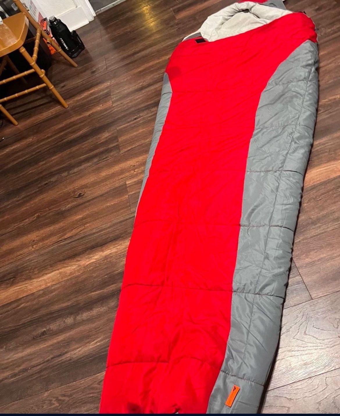 OZARK TREIL COLD WEATHER MUMMY SLEEPING BAG 2'9used