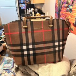 Burberry Handbag/Purse
