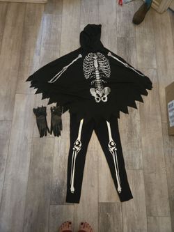 Skeleton costume