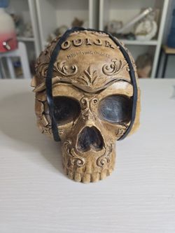Ouija skull halloween