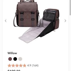 Paperclip Diaper Bag & Built-in Changing Mat
