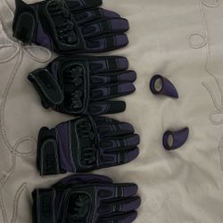 Gloves 