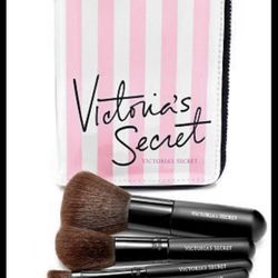 Victoria’s Secret Makeup Brush Set