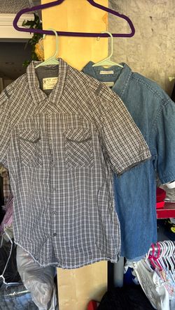 Men’s collared short sleeve shirt pair