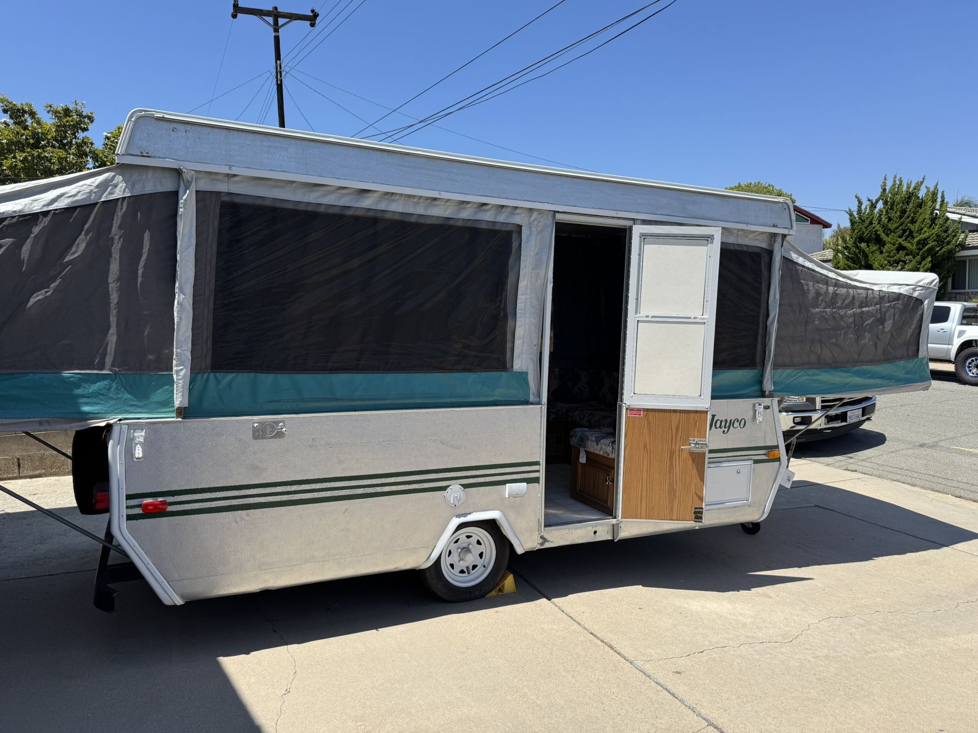 1995 JAYCO Pop-Up Tent Trailer