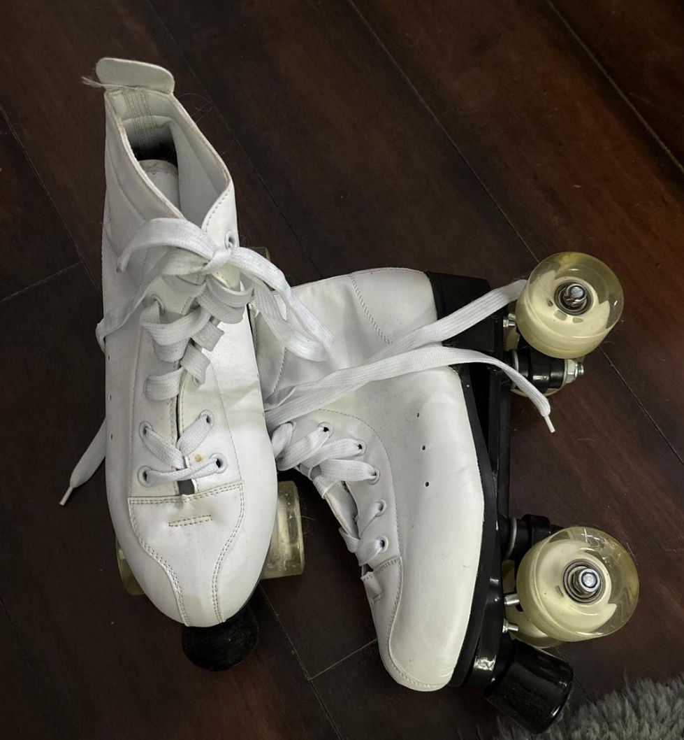 New Roller skates never worn.