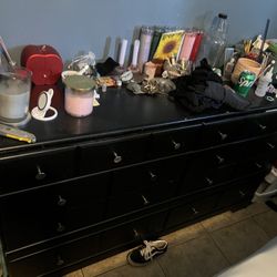 Full Size Bed And Dresser