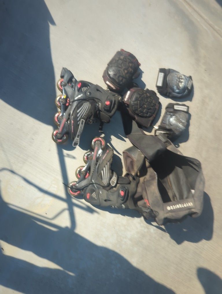 Rollerblades pads and bag mens sz 9