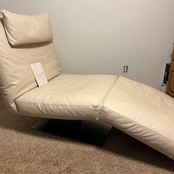 Natuzzi  Leather Chase Lounge