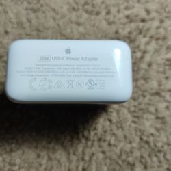Apple  Genuine Macbook Ac Adapter Charger A1540 