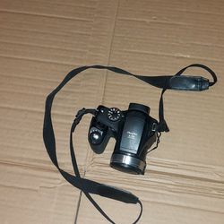 Fujifilm Finepix S700 7.1 Megapixel Digital Camera 