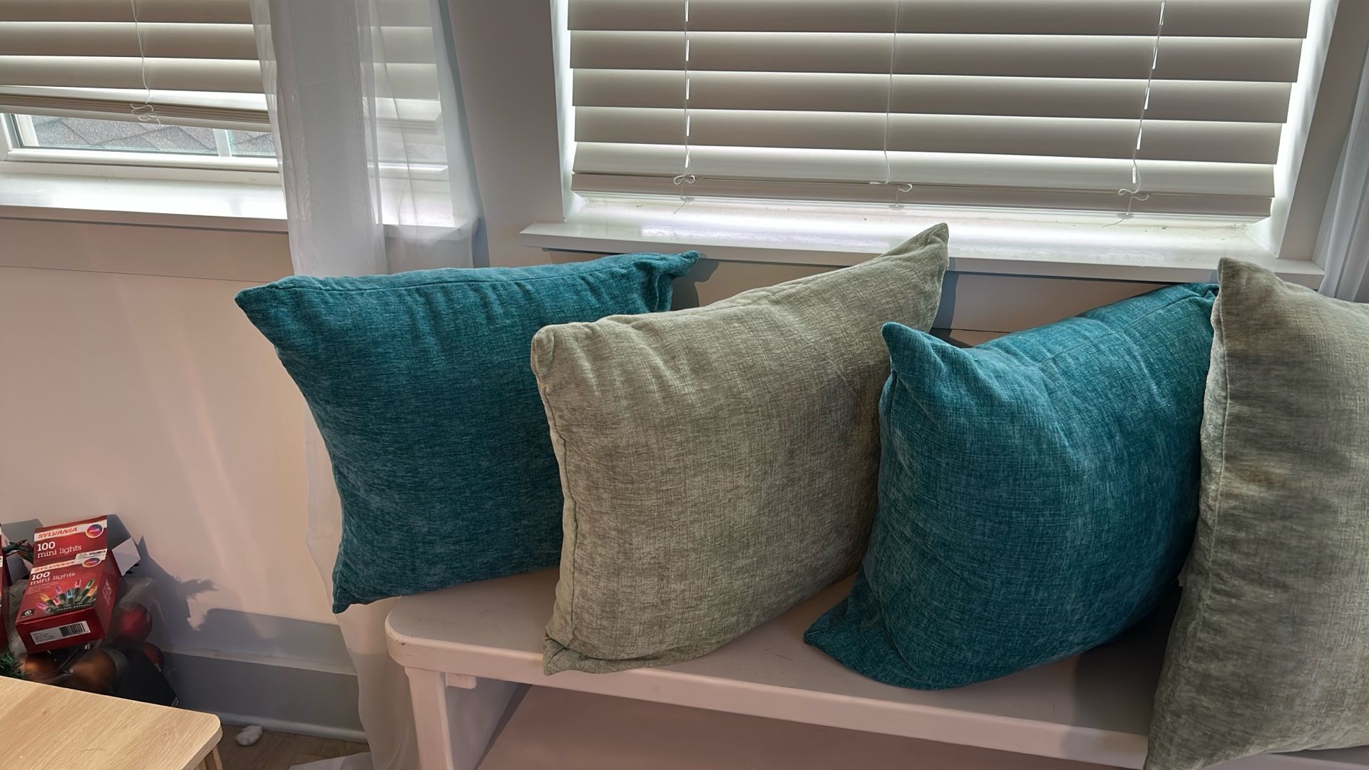 22x22 Pillows