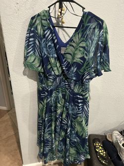 Various Women's dresses/skirts