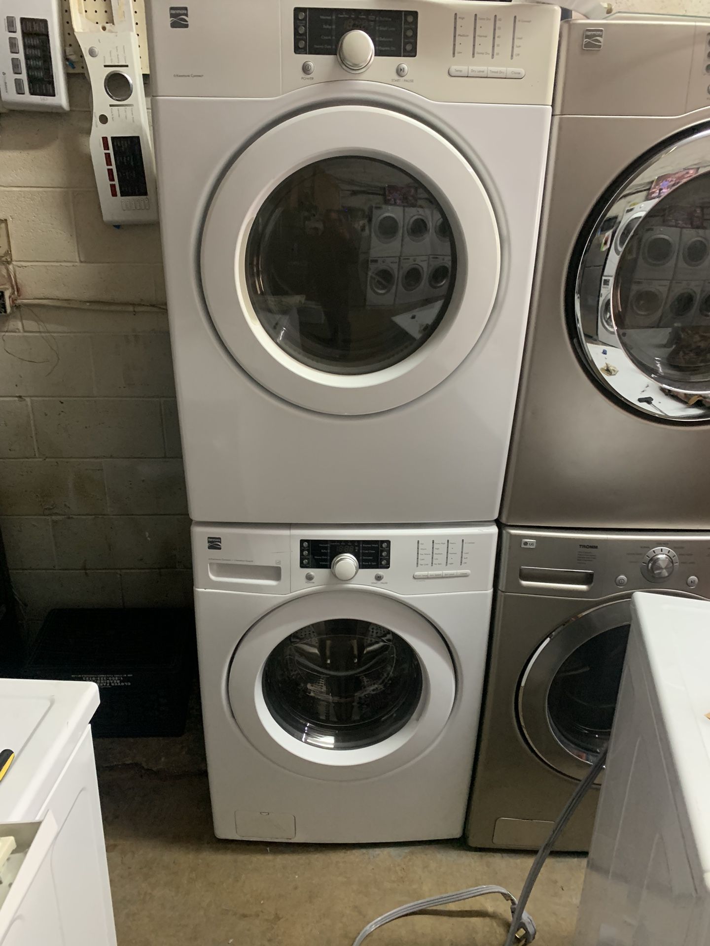 Kenmore Washer N Gas Dryer Set 