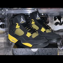 Jordan 4s 