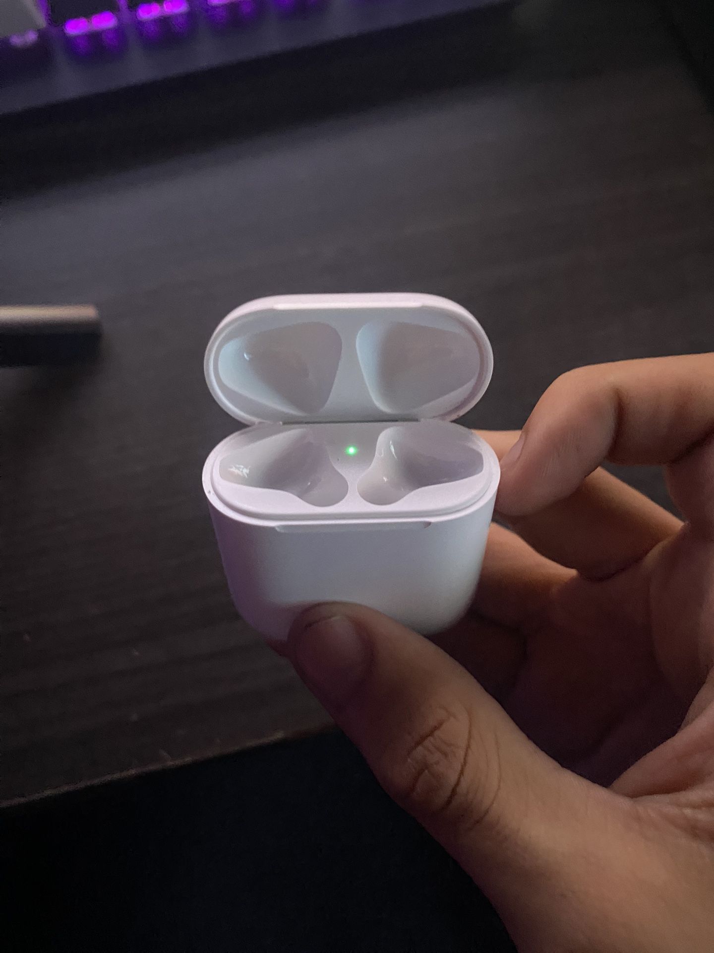 AIRPOD CASE NEVER USED