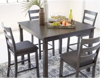 5pc Gray Counter Height  Dining Set table 42x42 and 4 matching upholstered chairs $400