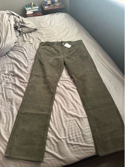 NEW! J.CREW Corduroy 5-Pocket Straight Pants Flex Jeans. Mens size: 31x30. Army Green. Cotton. Brand New with Tags!