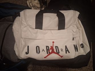 Air Jordan white duffle bag with shoe compartment