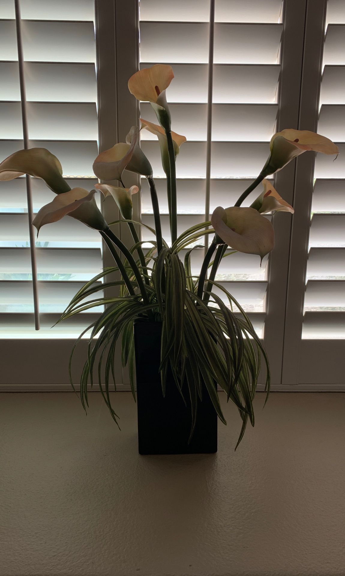 Lily fake plant