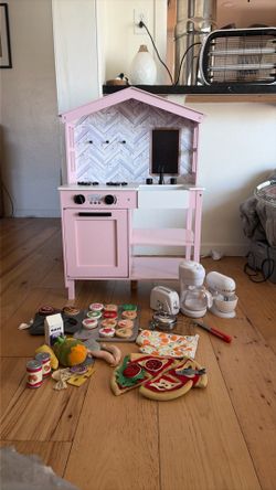 Kids Toy Kitchen and food accessories