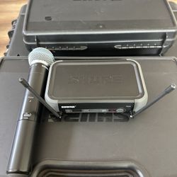 PGX4 // PGX2 Beta 58A Wireless Mic System