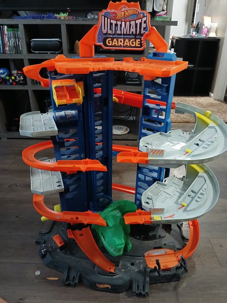 Hot Wheels Ultimate Garage