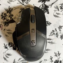 Logitech G602 Lag Free Wireless Gaming Mouse (UNTESTED)
