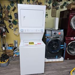 Loundry Center Frigidaire 