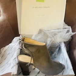 Chase & Chloe Ankle Booties